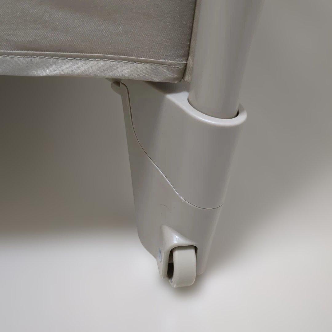 アップリカ　ココネルエアーab　折りたたみベビーベッド　ココアブラウン