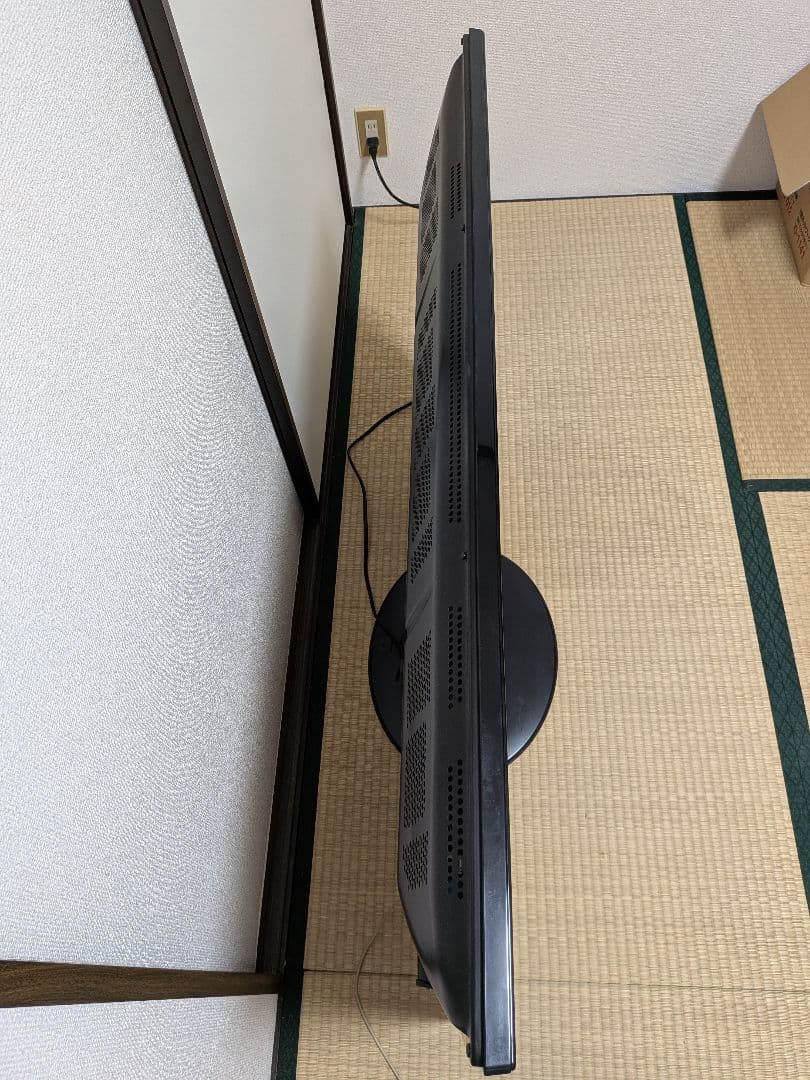 送料込み Panasonic VIERA プラズマテレビ 46V型 2010年製