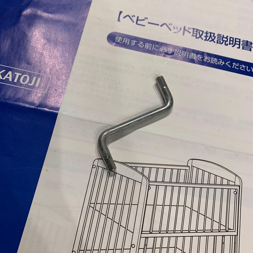 カトージ　ベビーベッド　ハイタイプ　ホワイト