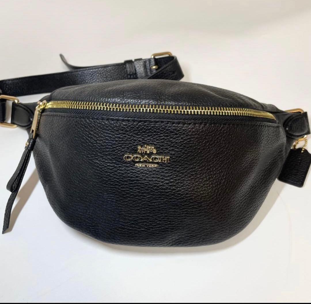 本日限りCOACH ブラック レザー ファニーパック