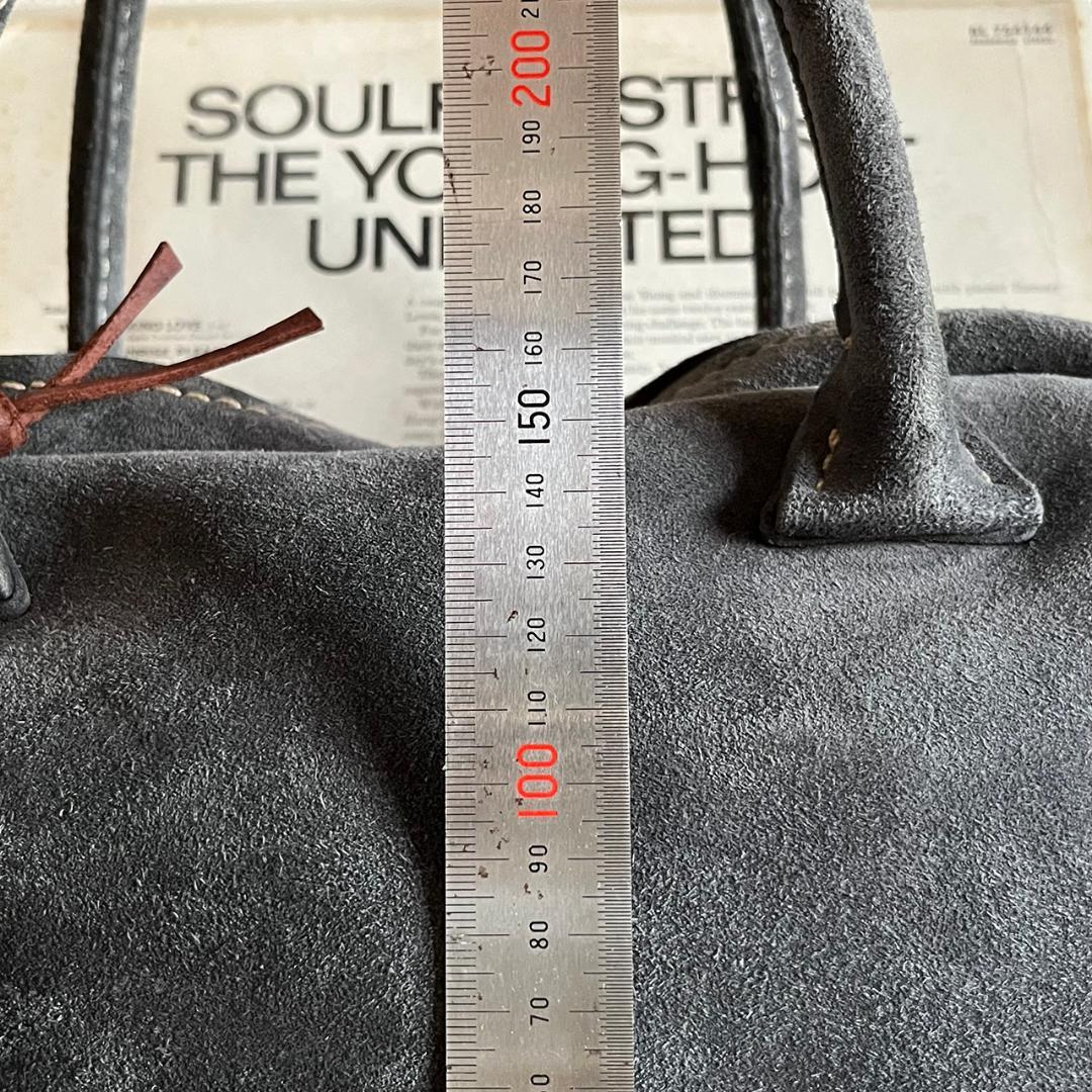 グレー スエード ボストンバッグ　kudu革ボストンバッグ　シンプル　秋冬バッグ