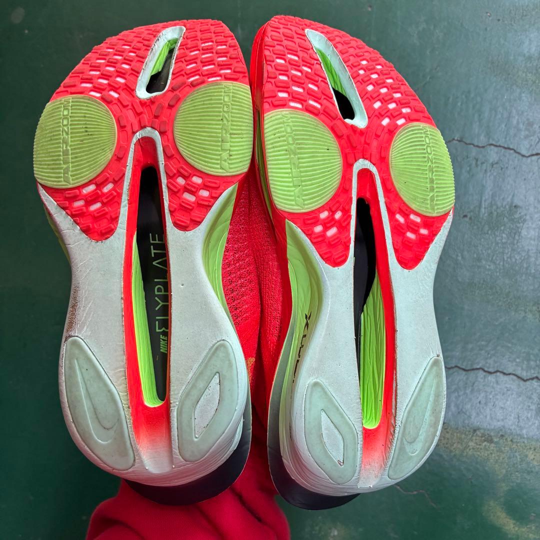 NIKE AIR ZOOM ALPHAFLY NEXT %3 アルファフライ3