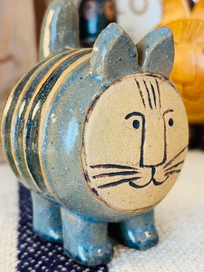 リサラーソン　MEMAGARI ネコ