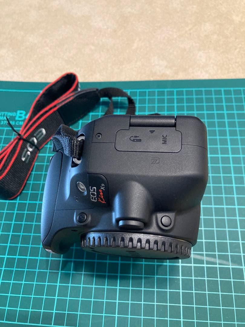 Canon EOS KISS X9 レンズ2本付きキット