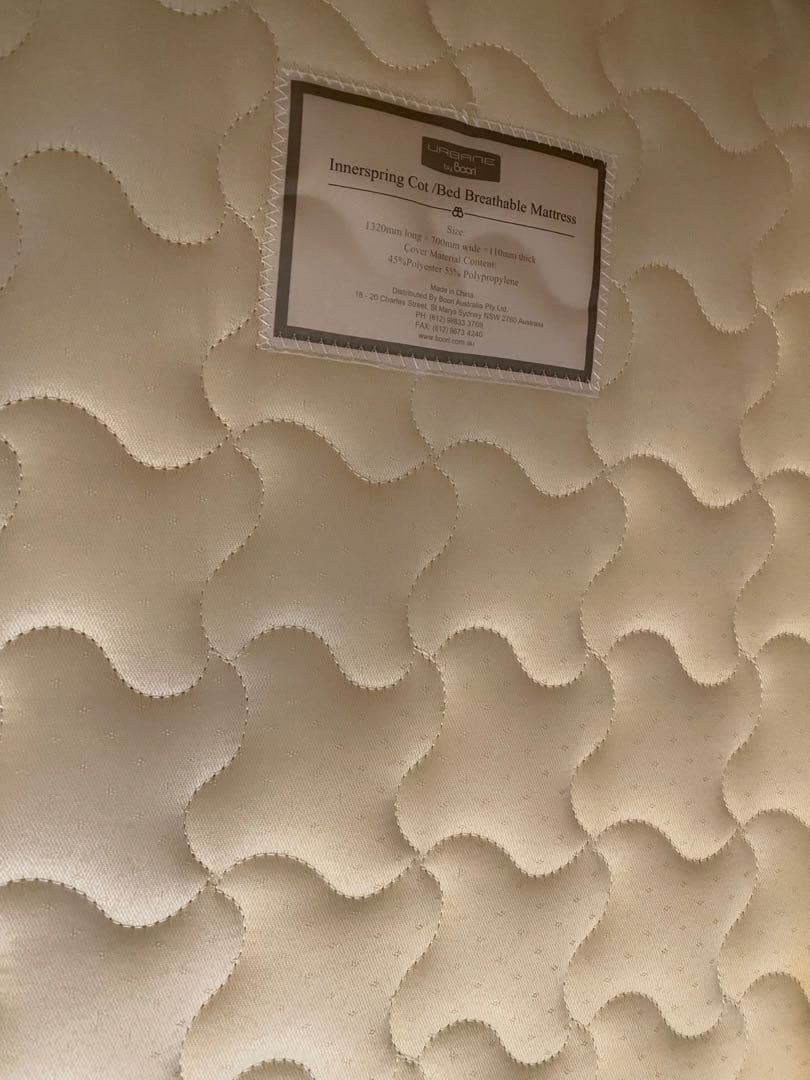 Boori アリス6歳までベビーベッド、ベッドガード、マットレス、お布団2枚等付