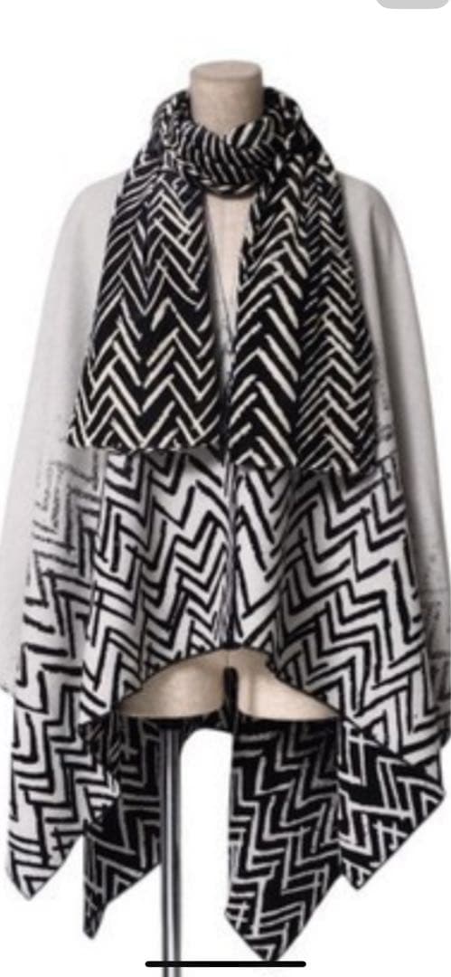 ケープ　ポンチョ　エンポリオアルマーニ