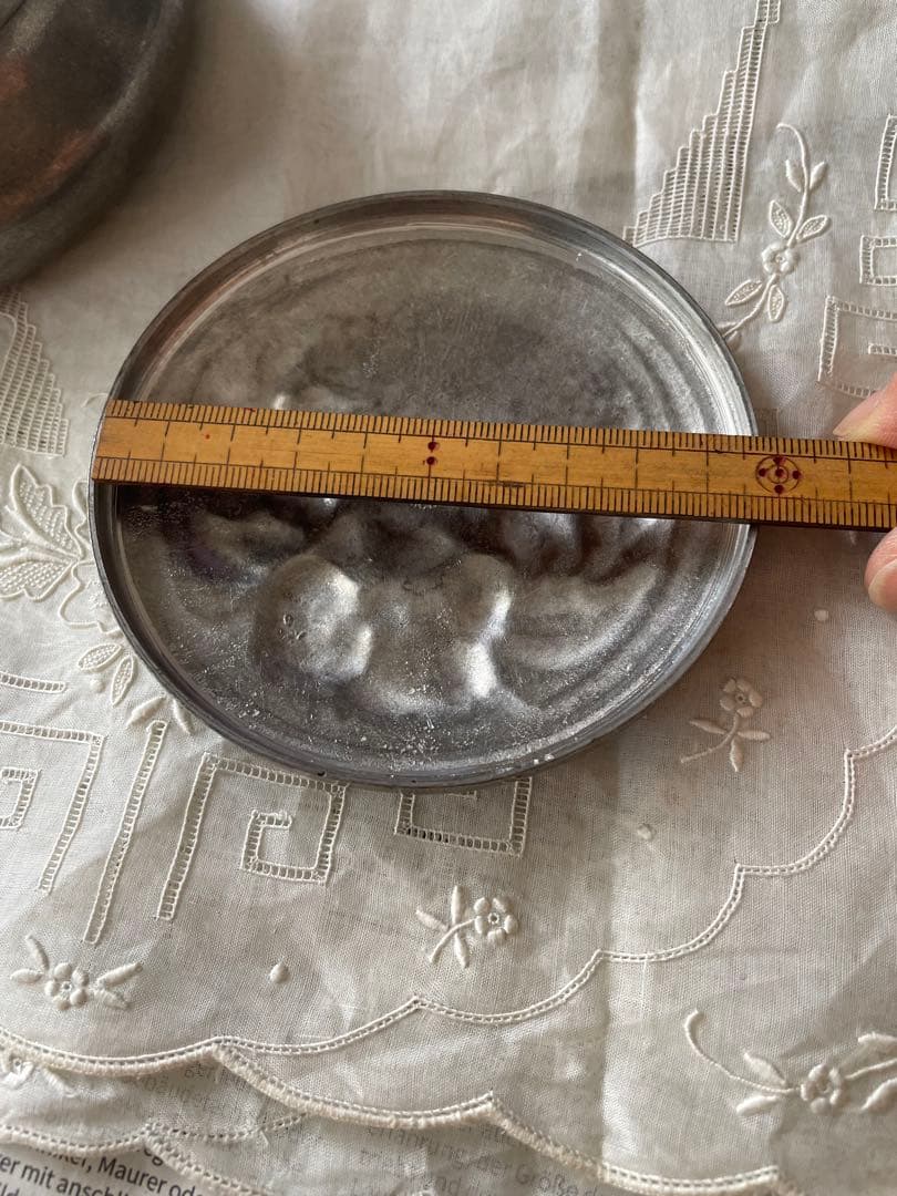 フランス　アンティーク　エタン花模様小物入れ