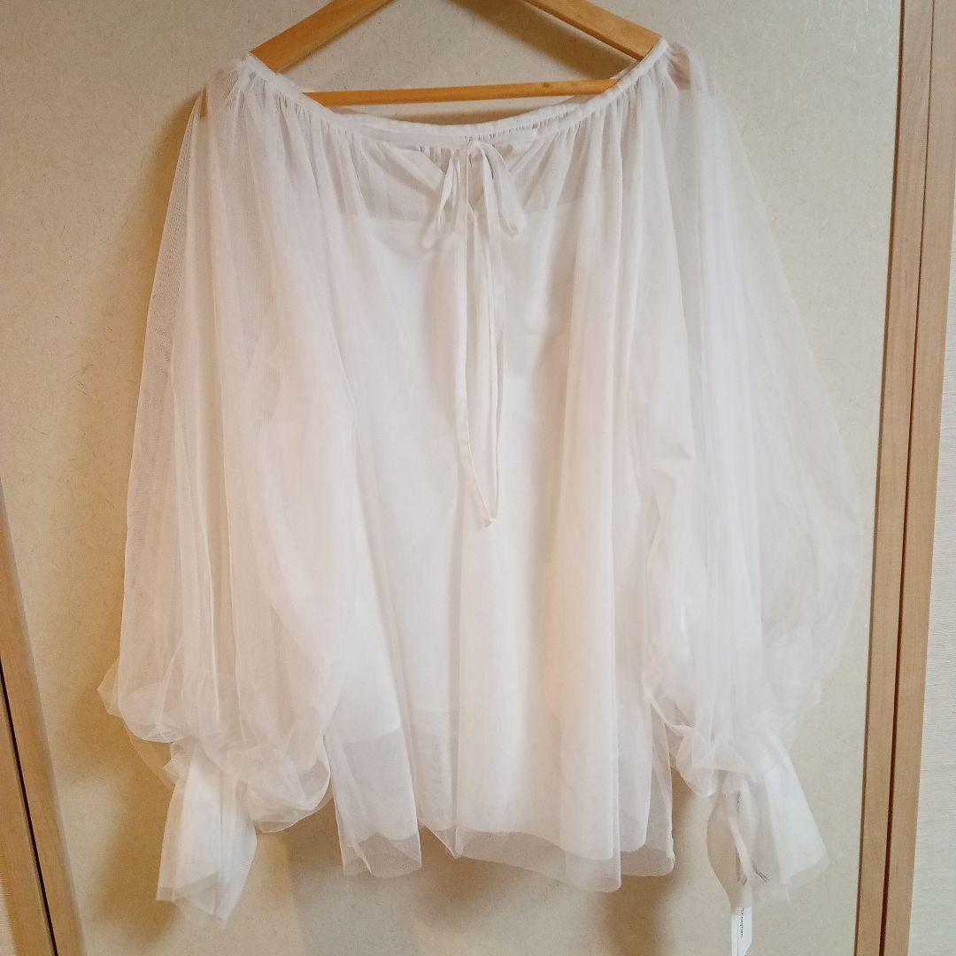 百貨店正規店購入　グレースコンチネンタル　チュールシフォントップス　新品未使用品