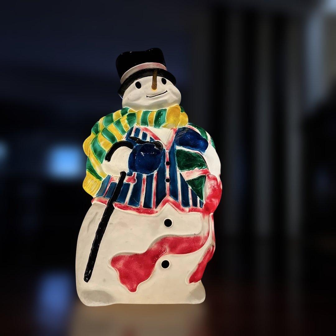 光る雪だるまの装飾　高い1050cm