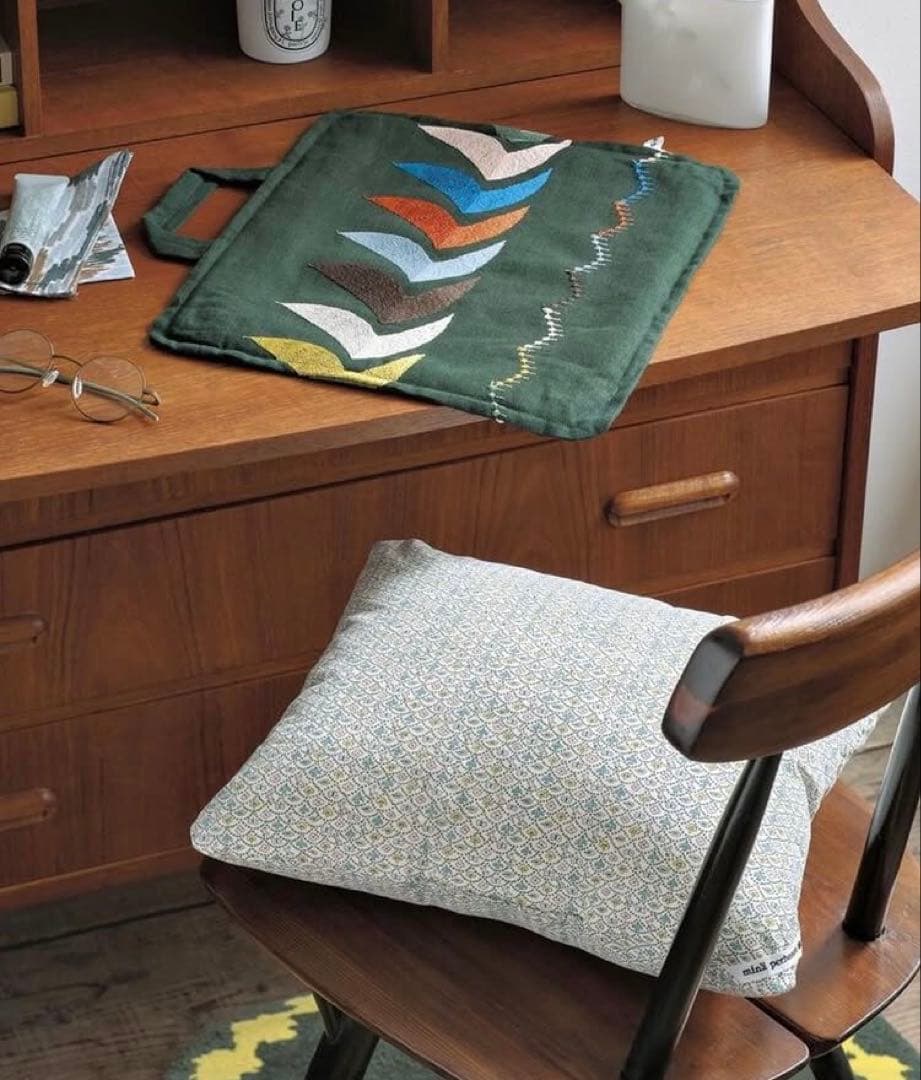 ミナペルホネン ＊ エルデコ ノベルティバッグクッション 2024