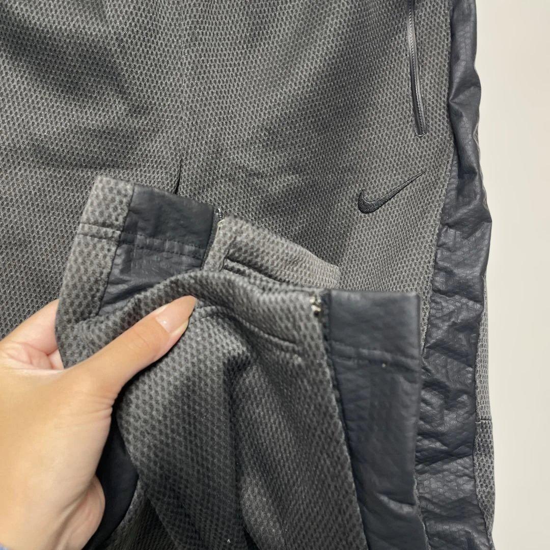 バラ不可　Nike フード付きジャケット ブラック　セットアップ