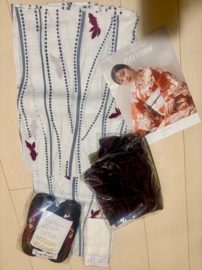 ☆新品☆ こだわり浴衣５点セット　ゆかた館グレース　Mサイズ　金魚　ホワイト