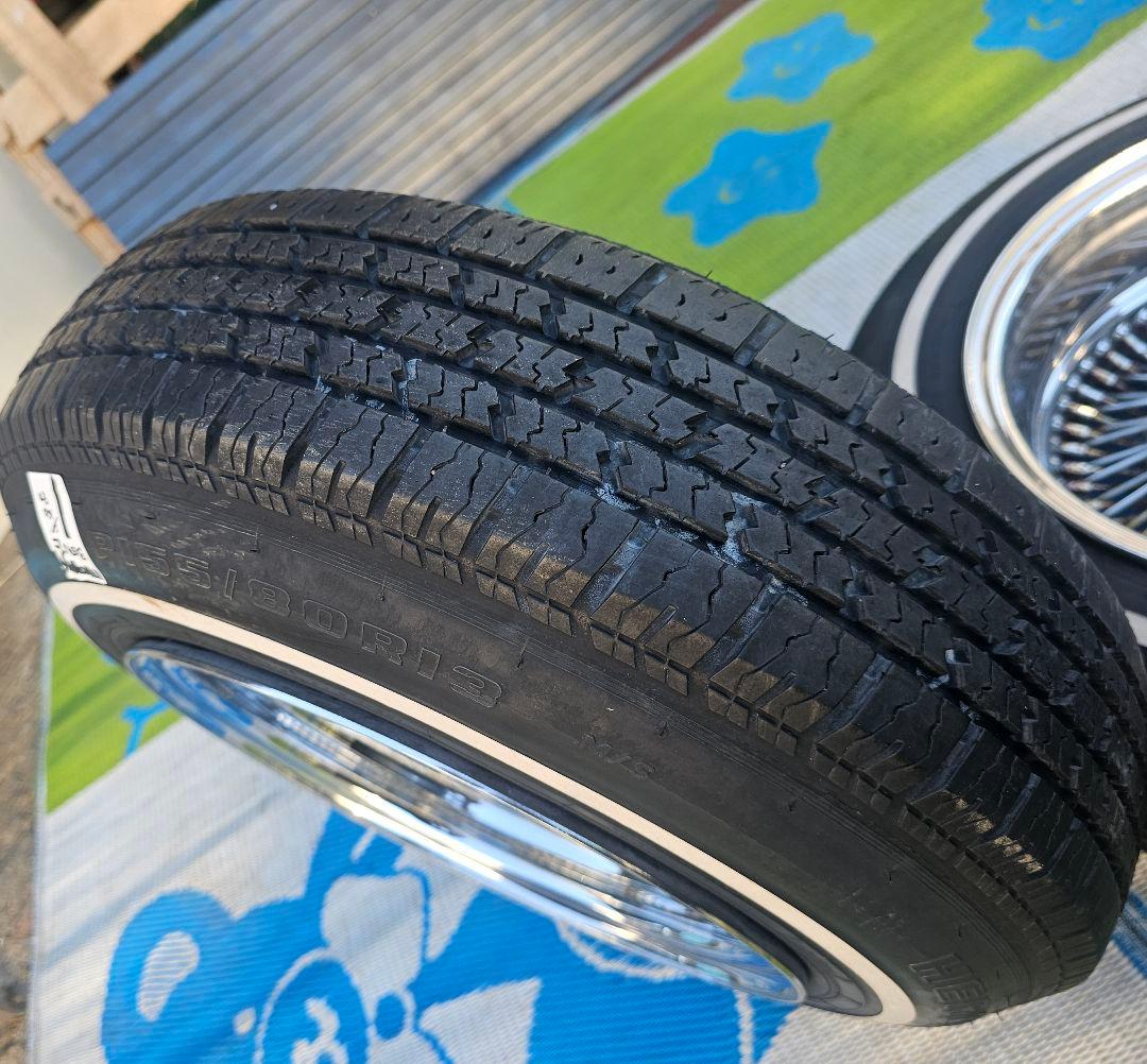 ワイヤホイール13インチタイヤ付き2本セツトキャデラック ローライダー インパラ