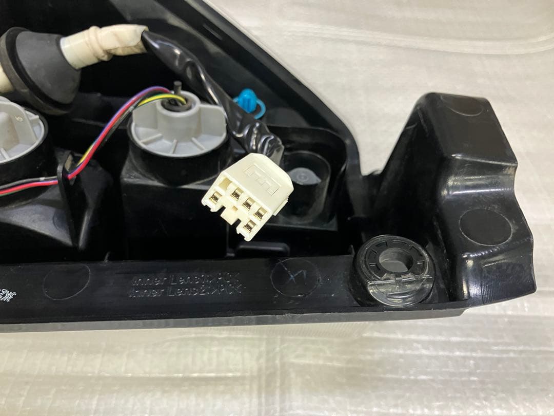 福★タントカスタムLA600S右純正テールランプ★インナーメッキ★良品★