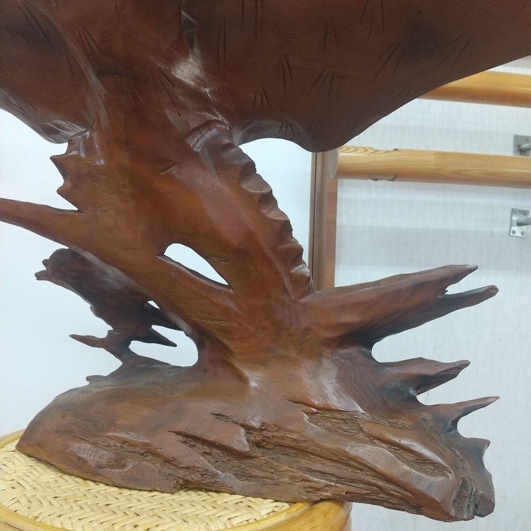 木彫り 鷹の彫刻 美術品 置物インテリア装飾
