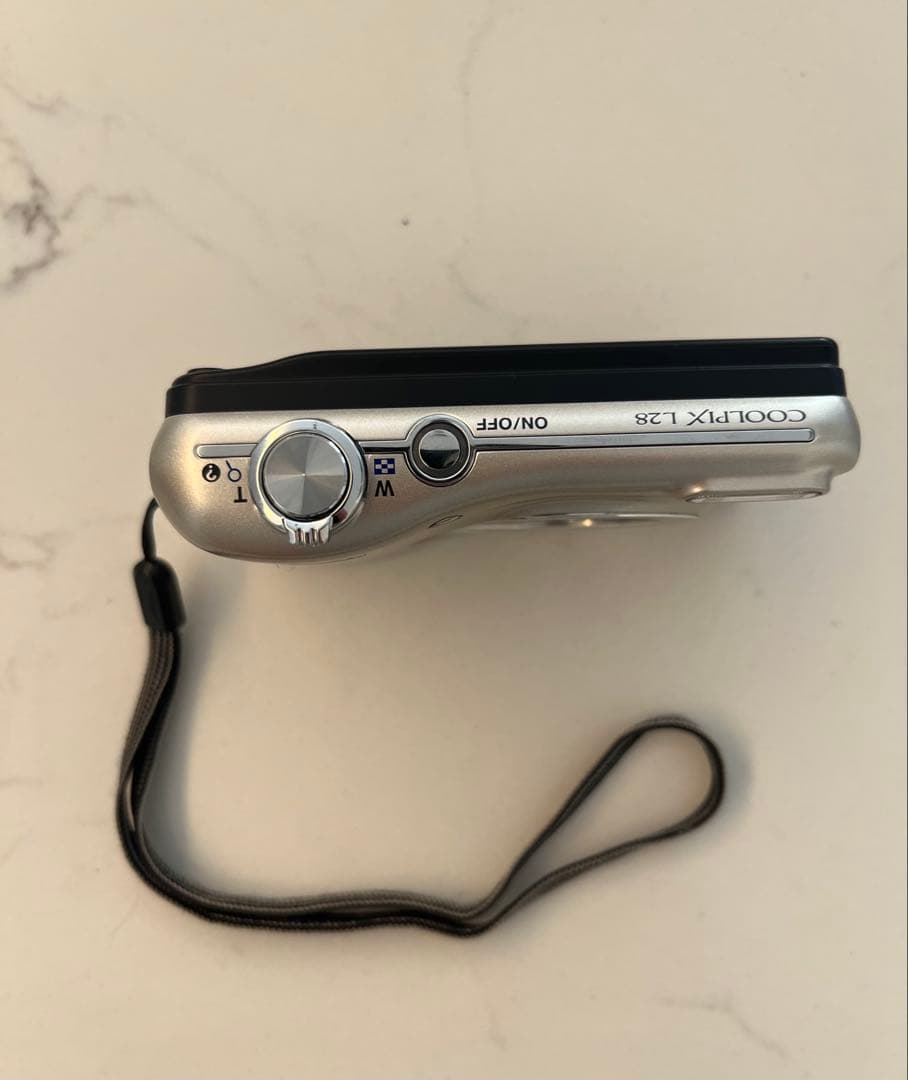 【動作確認済】Nikon COOLPIX L28 シルバー　コンデジ　デジカメ