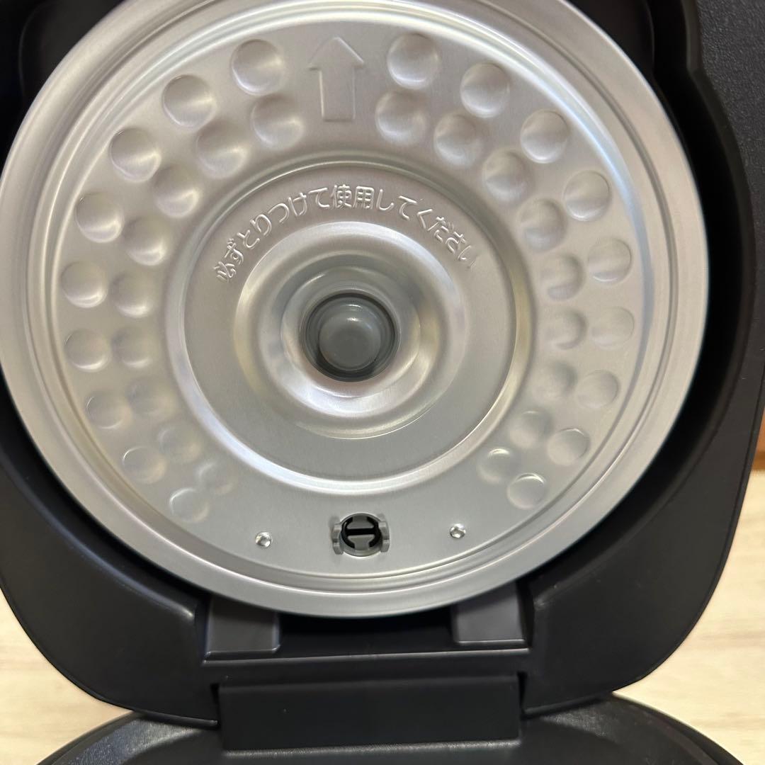 2025年製 TIGER マイコンジャー炊飯器　炊きたて　 JBS-B055