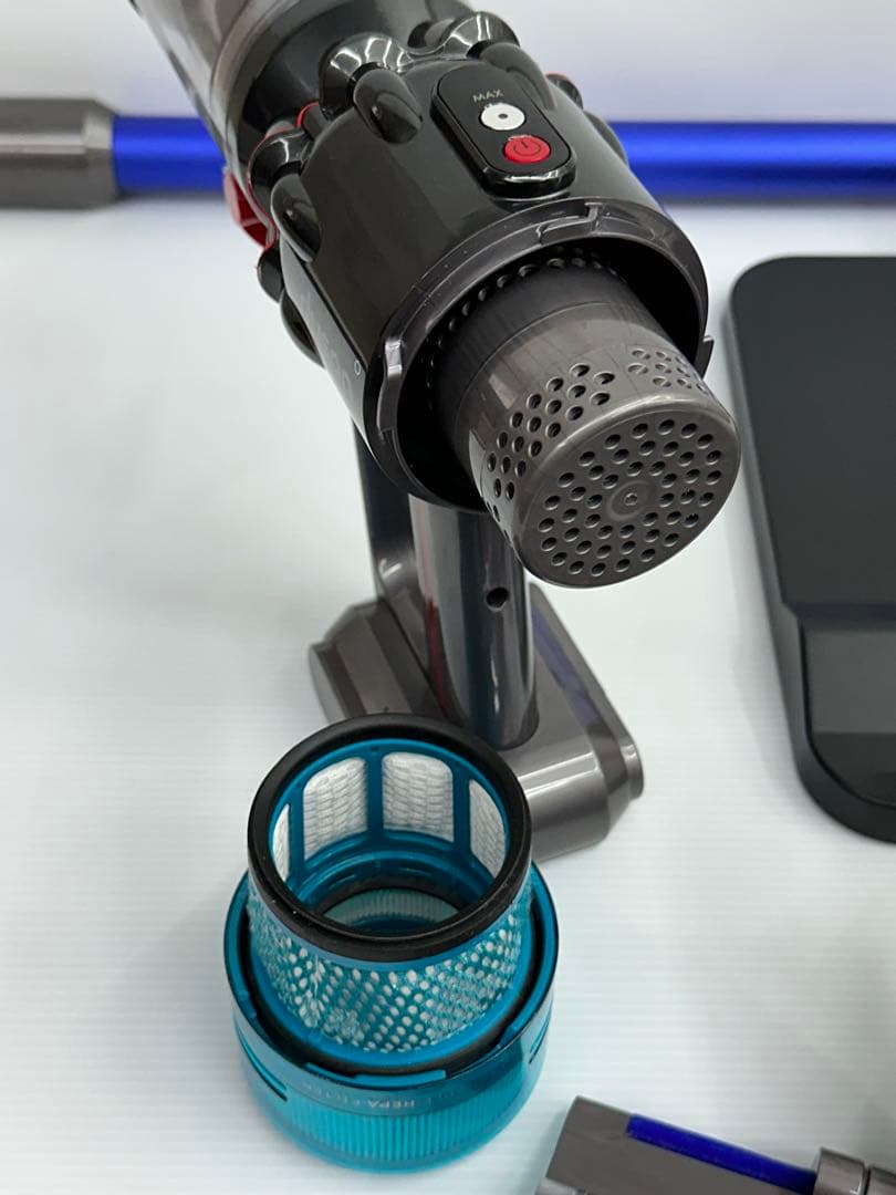2024年製　ダイソン掃除機　SV21 本体　ヘッド　パイプ　充電器　セット