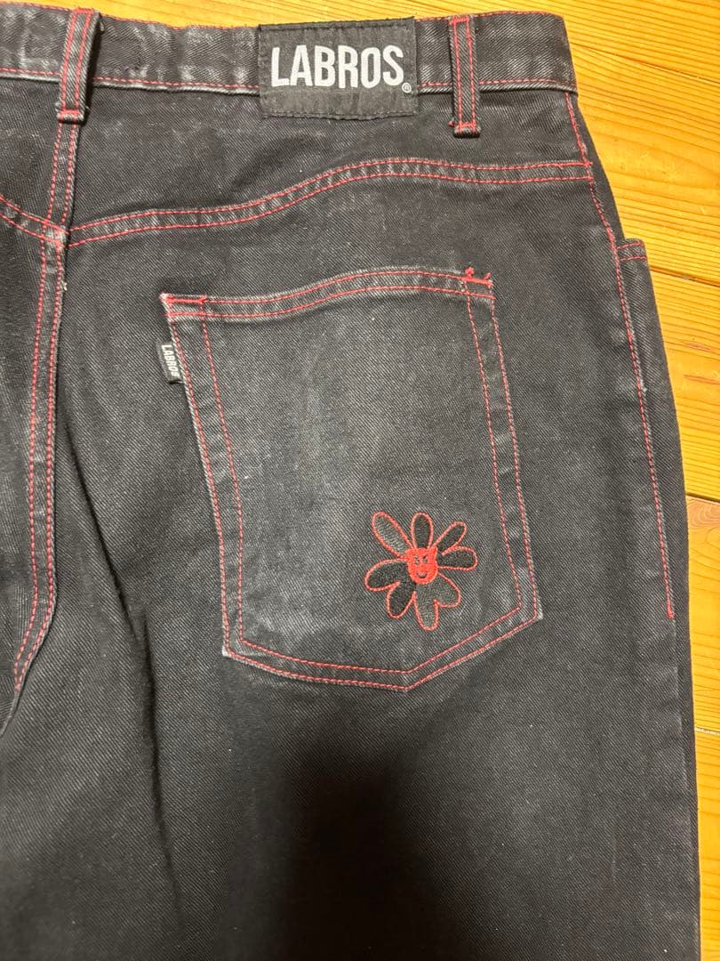 LABROS 花刺繍 ブラックデニム 完売品