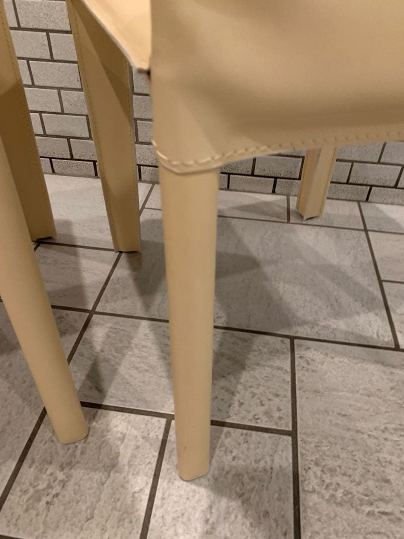 MADEイタリア製／Arper総本革アルペール2脚セット