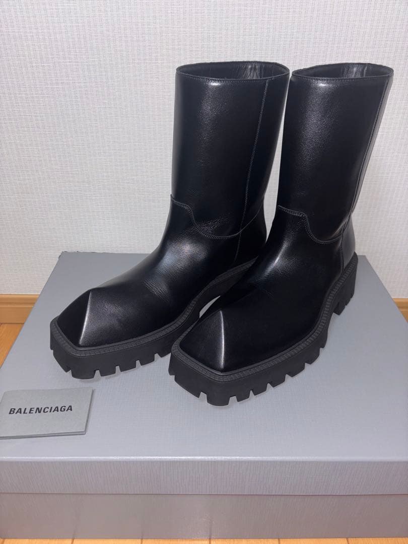 靴 BALENCIAGA Rhino Boots