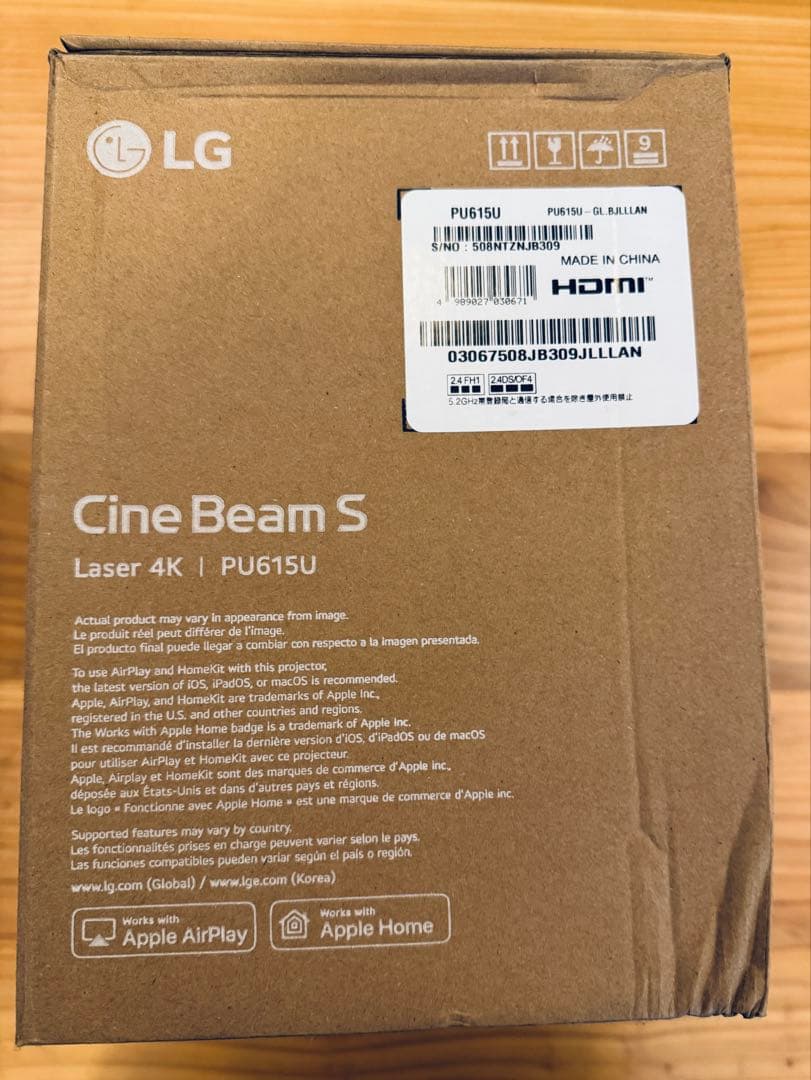 LG CineBeam S 超短焦点 4KコンパクトプロジェクターPU615U