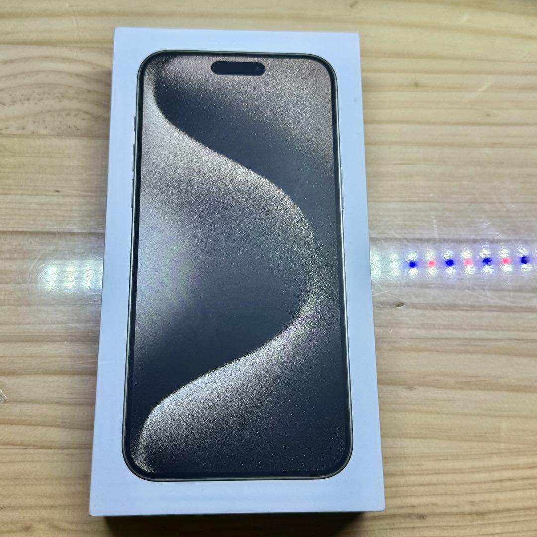 Apple iPhone 15 Pro Max 256GB SIMフリー