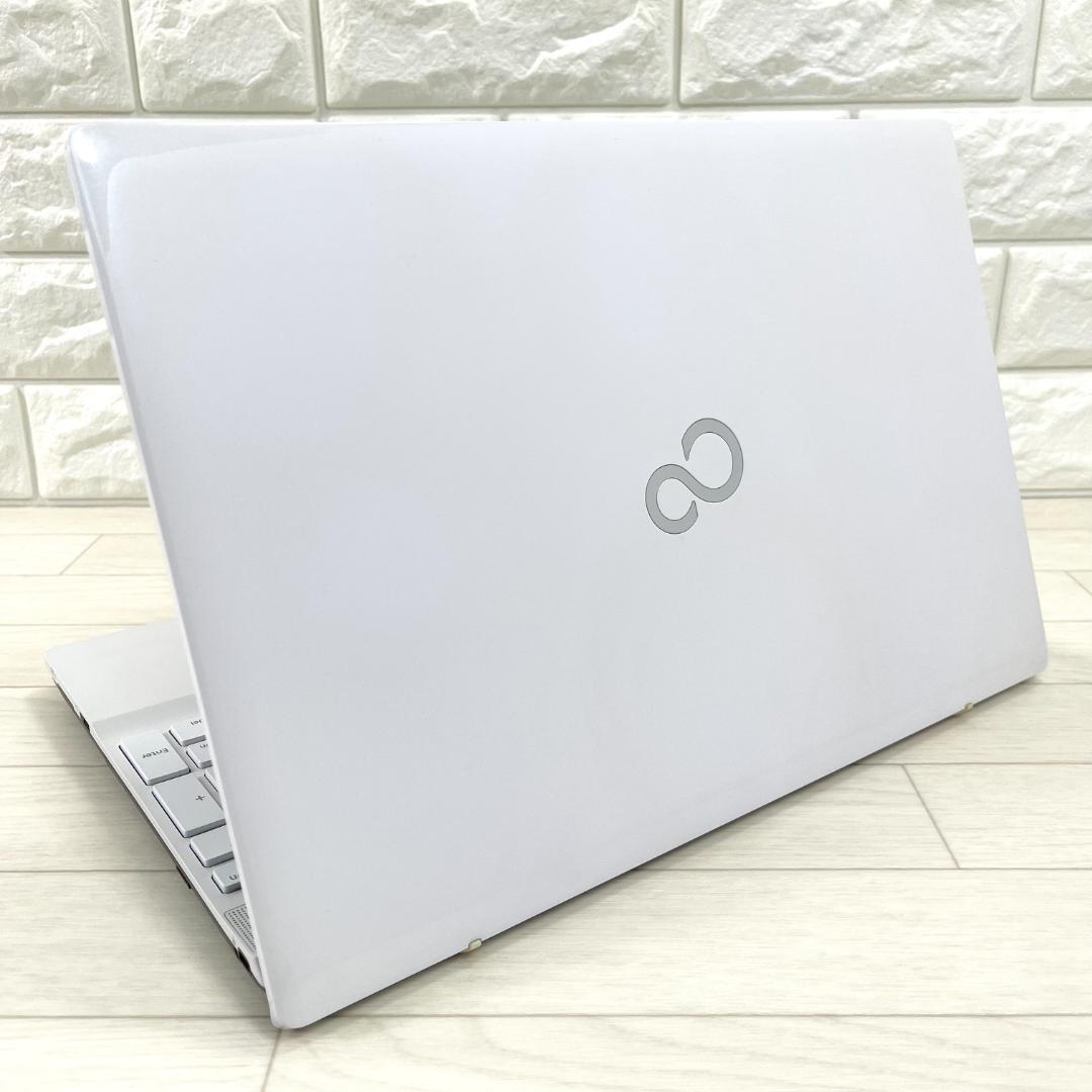 富士通 i3 高速SSD＋HDD メモリ8 windows11ノートパソコン