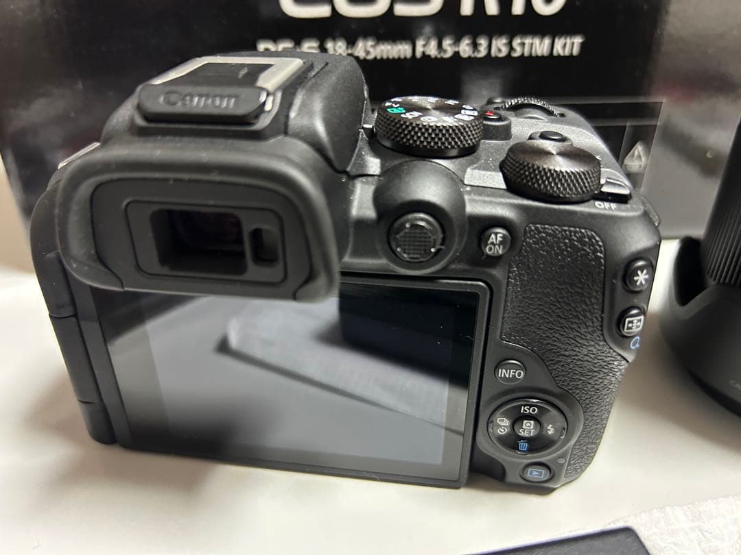 Canon EOS R10 ミラーレスカメラ RF18-150