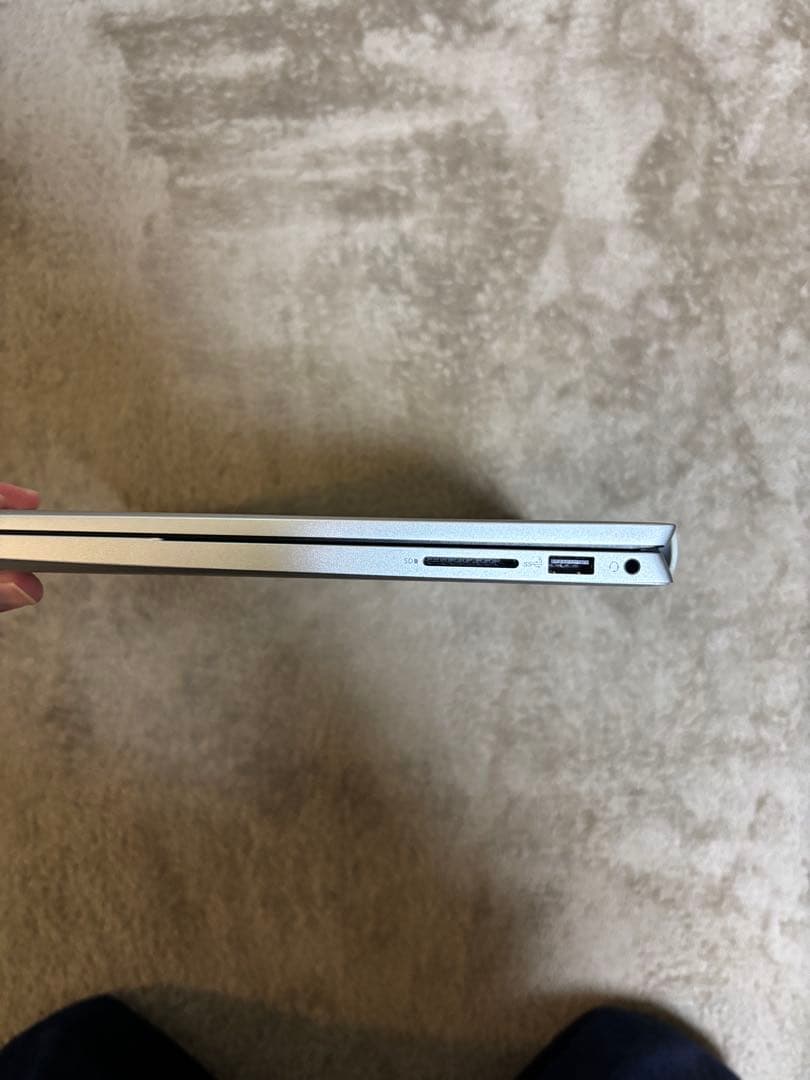 Dell Inspon16 5620 メモリ16GB Corei7