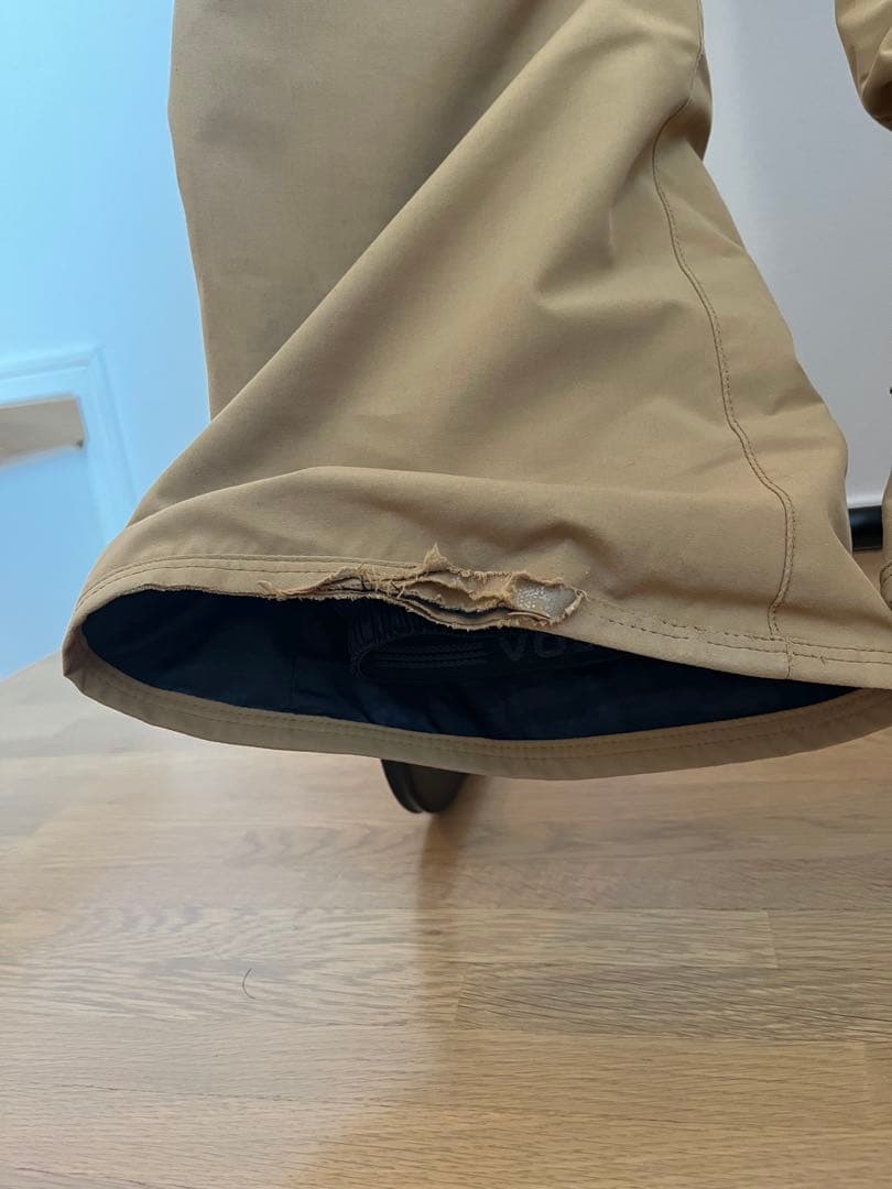 VOLCOM 子供用 スノーボードウェア 上下セット S