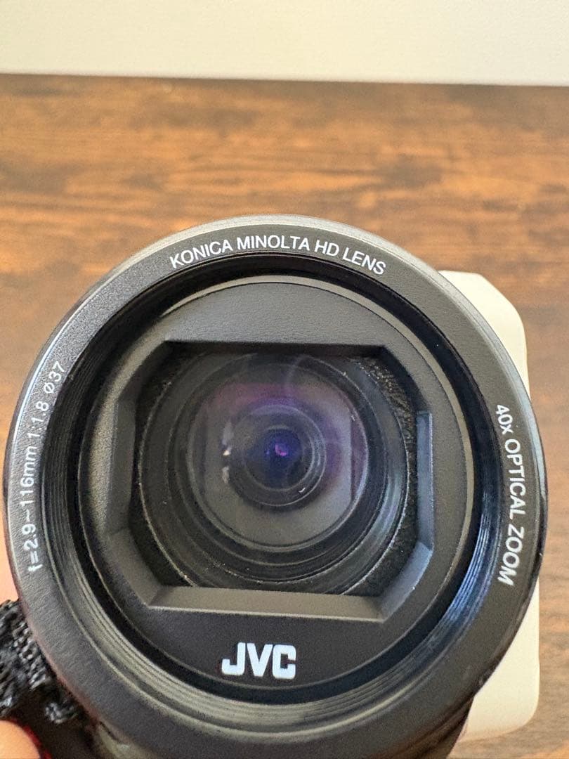 ビデオカメラ　JVC FULL HD GZ-RX600-W