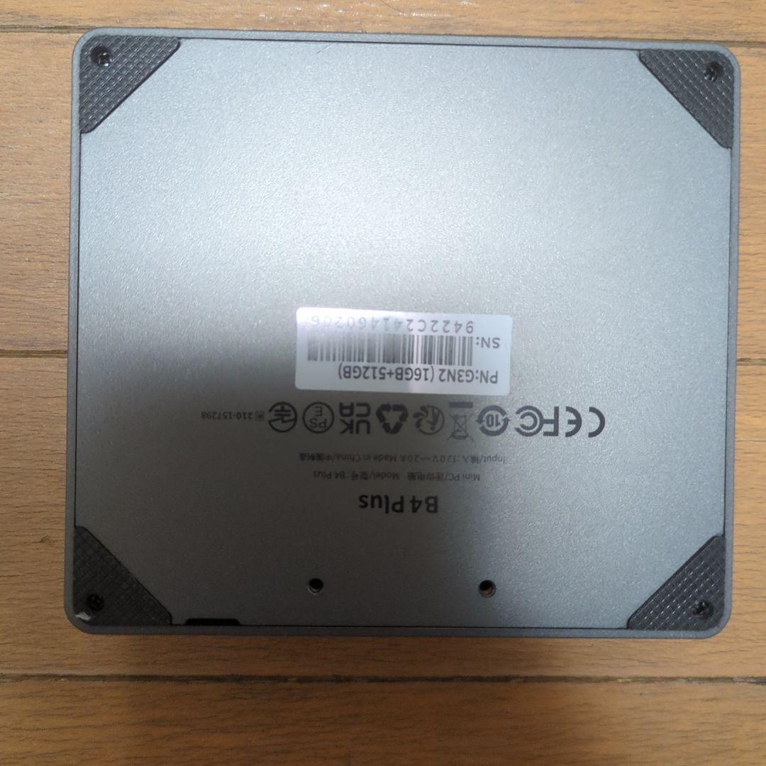 BMAX ミニPC