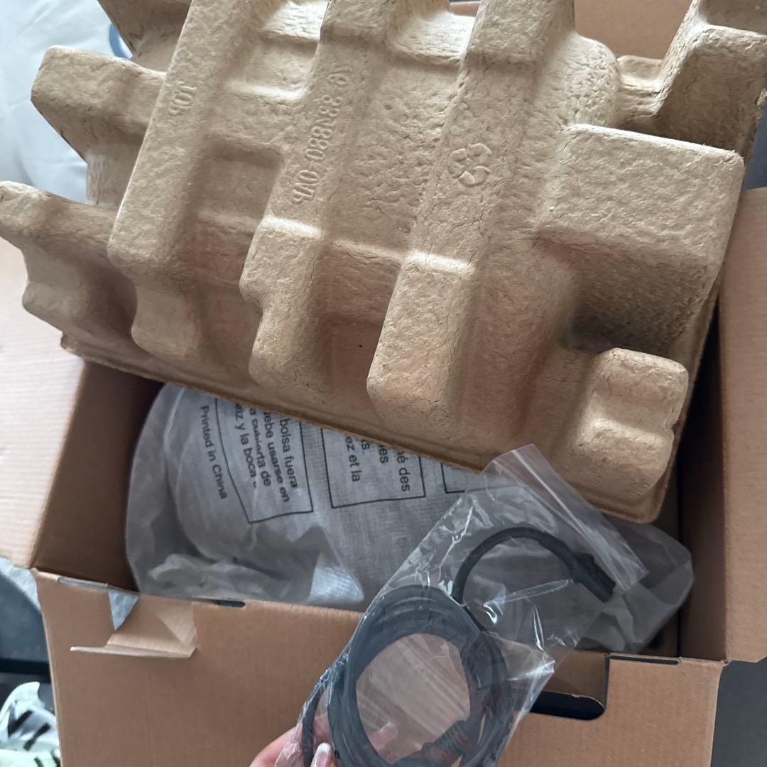 Harman Kardon Aura Studio 3 ワイヤレススピーカー