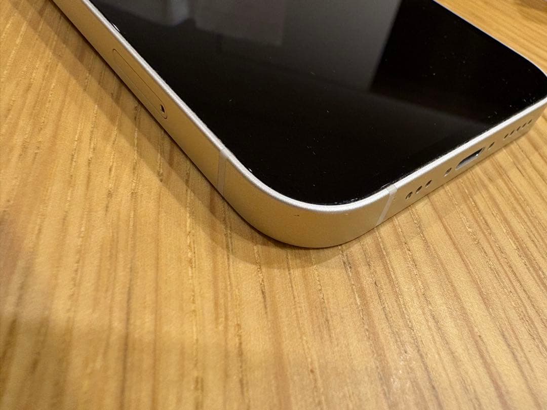 iPhone 13 128GB スターライト 本体のみ