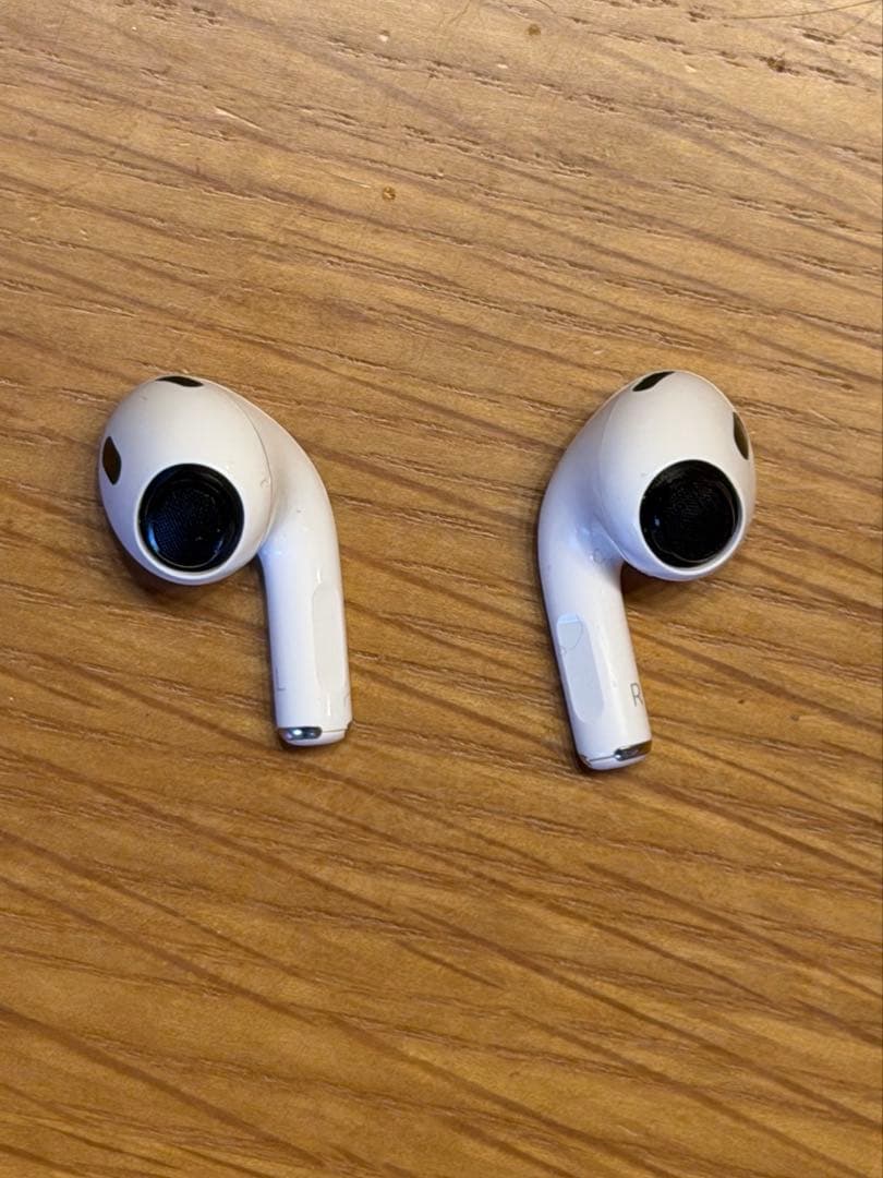 AirPods pro 第2世代 Apple Lightning 完動品 箱あり