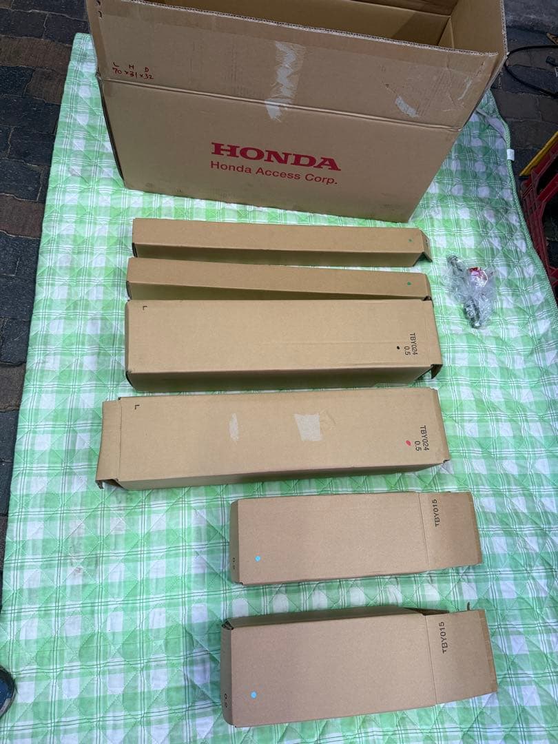 ホンダ　N-ONE RS（MT） 純正のJG3サスペンション一式 926km使用