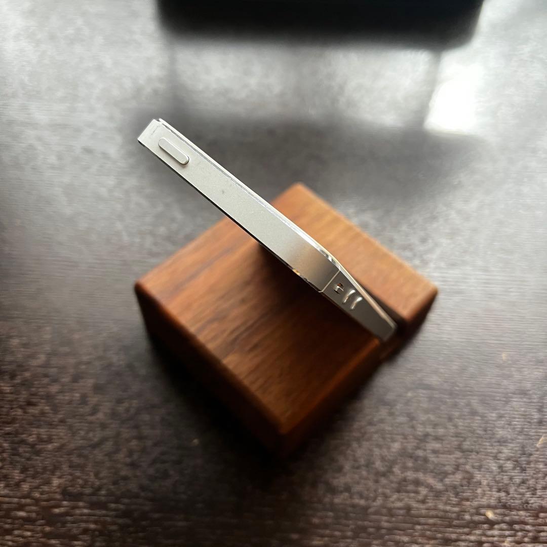 ✨バッテリー新品交換済✨Apple iPhone 5s Silver 32GB