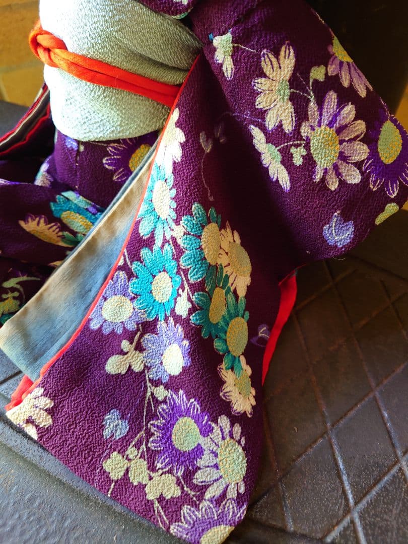 市松人形　小さな春水　昭和初期　10号　昭和初期　縮緬振袖　縮緬帯　アンティーク