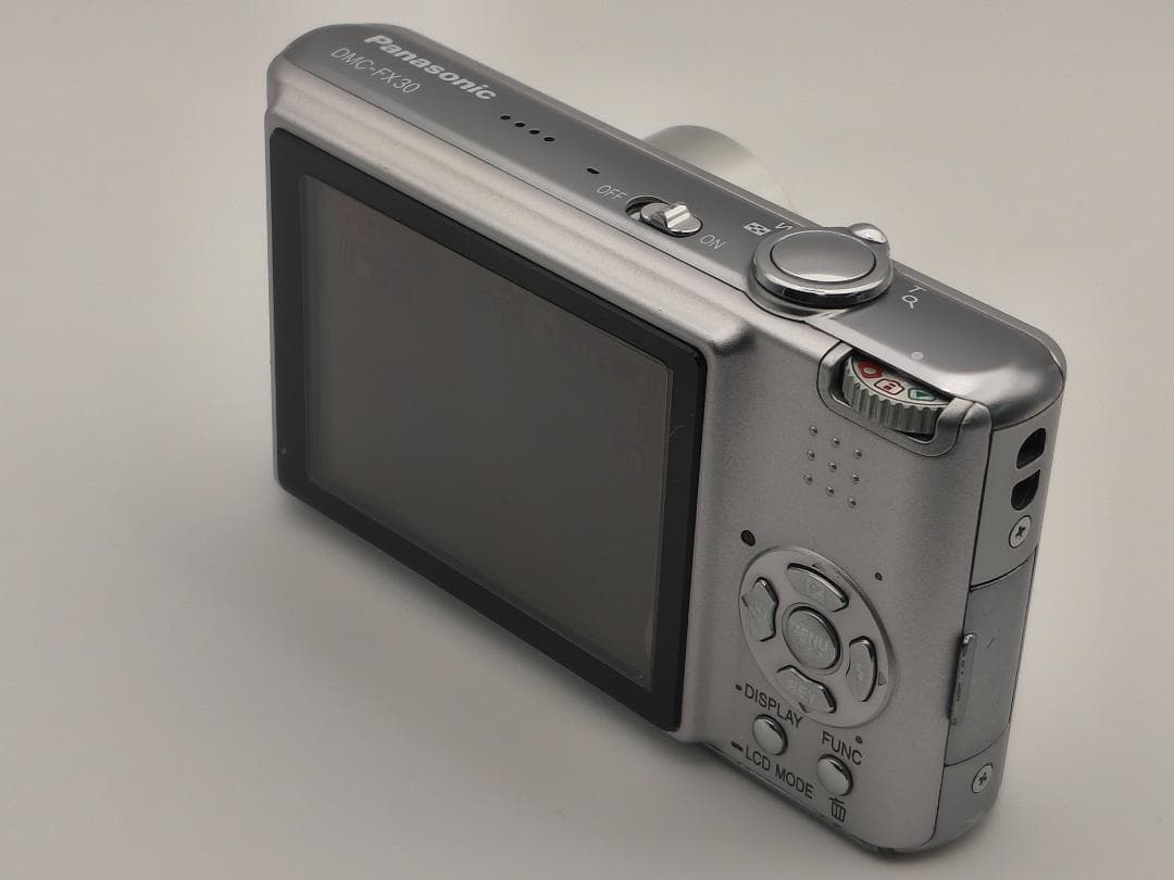 【美品・完品】Panasonic LUMIX DMC-FX30 純正電池3個付
