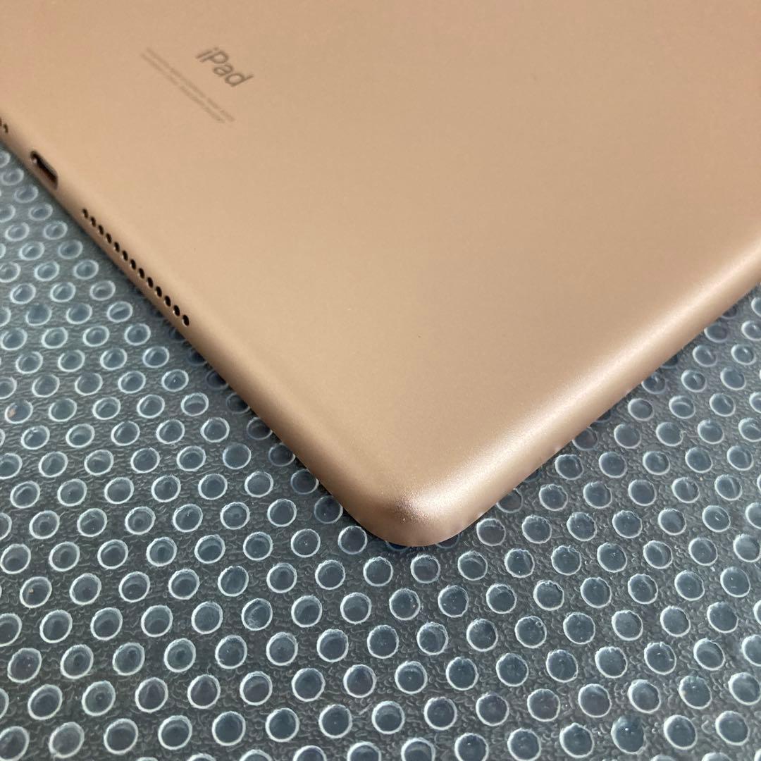 3791 外観美品☆電池良好☆iPad8 第8世代 32GB SIMフリー☆