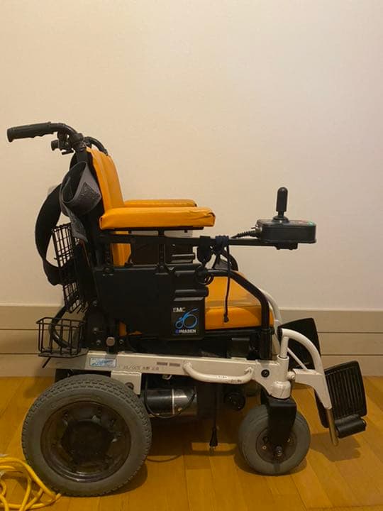 電動車椅子