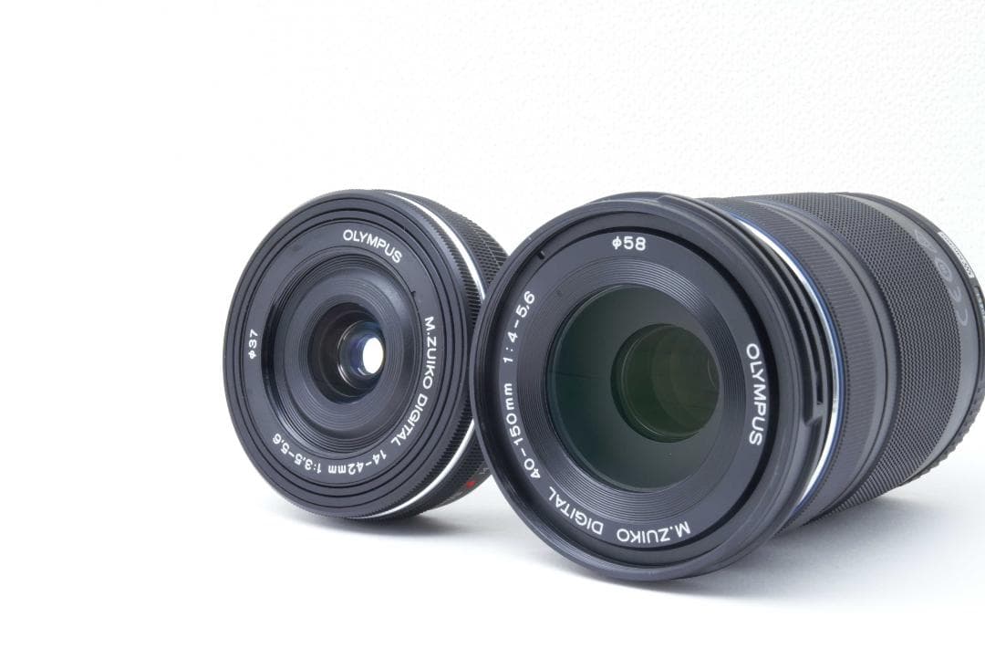 新品級♪OLYMPUS E-M10 Mark III ダブルズーム　人気機種