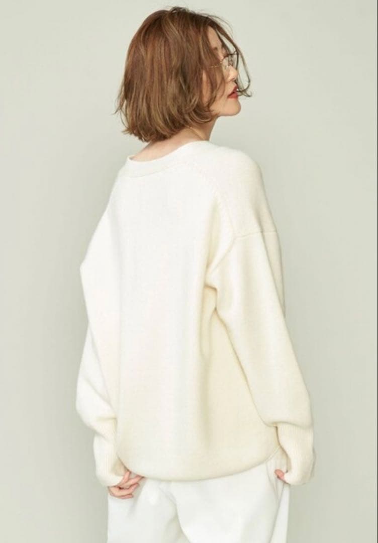 美品　conte コンテ　カーディガン　辺見えみり　メタルボタン