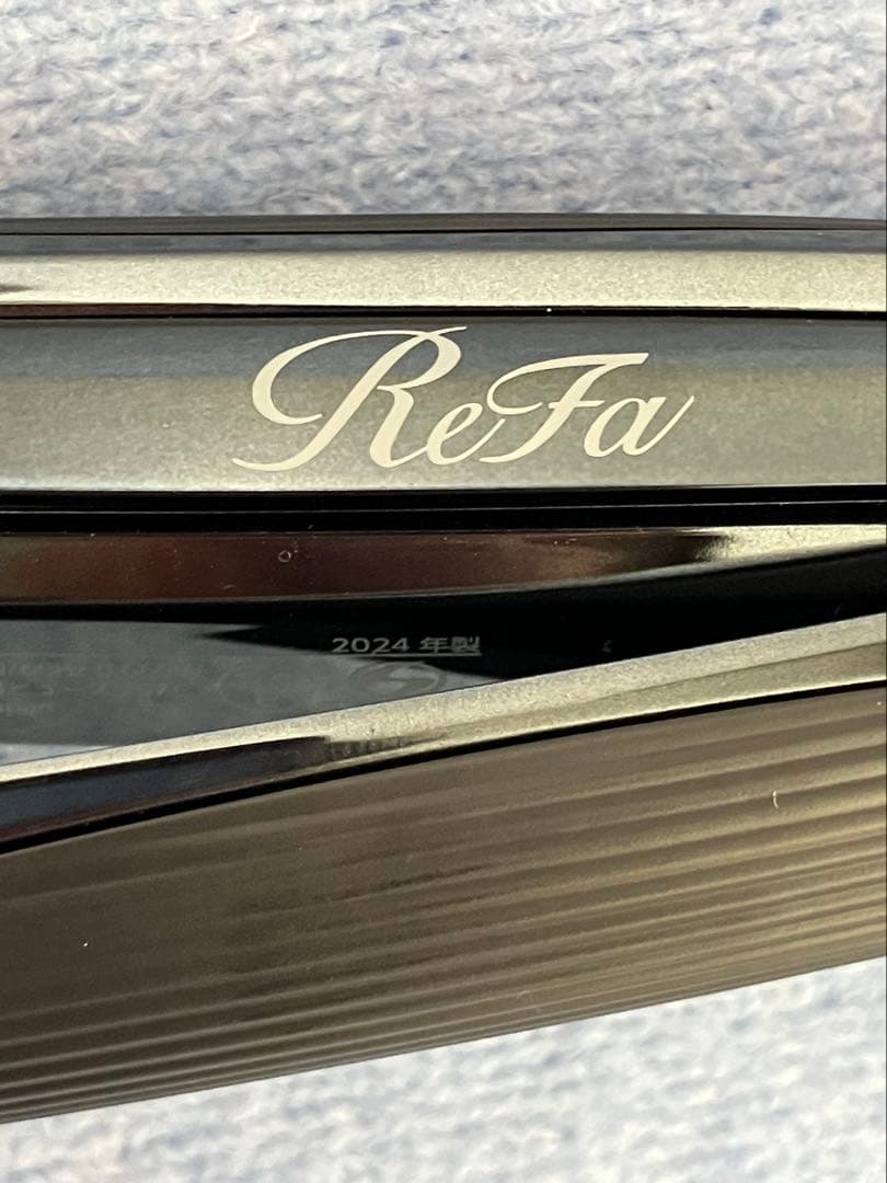 リファ　ストレートアイロンプロ　ブラック