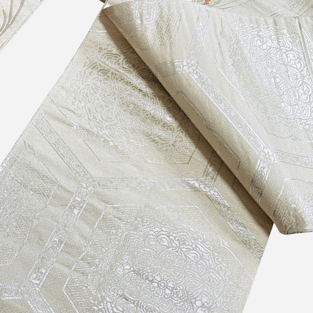 AA19袋帯 六通柄 金銀糸　唐織　蝶紋　正絹 着物