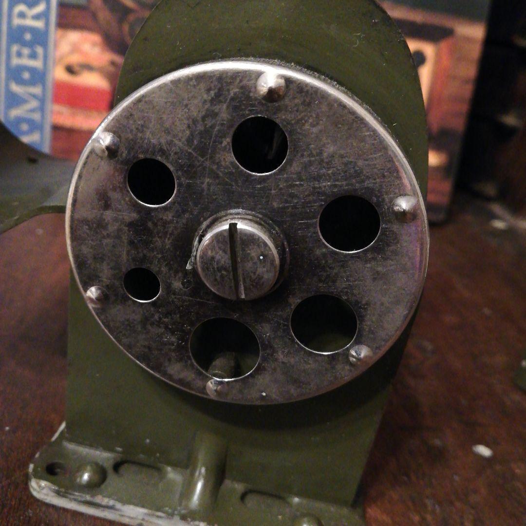 米国シカゴ アンティークWizerdウィザード鉛筆削り☆ステーショナリー文房具