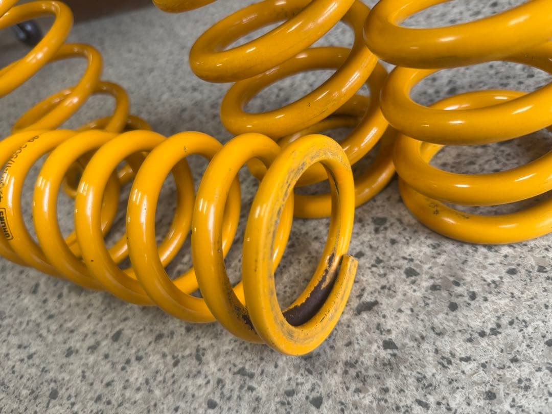 OHLINS 直巻スプリング　ID65 自由長200