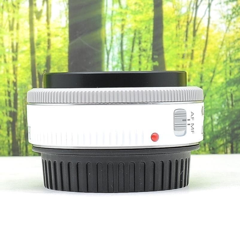 Canon EF 40mm F2.8 STM！明るい単焦点レンズ☆ホワイト☆