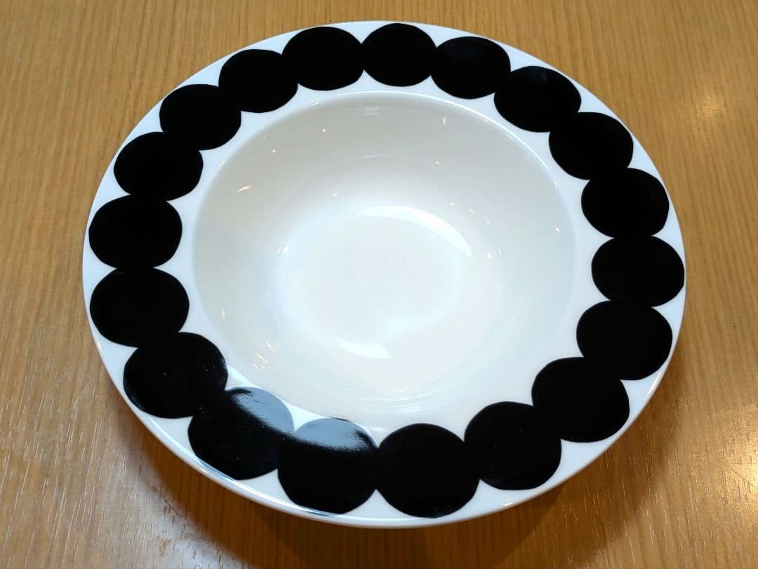 【未使用】マリメッコ　ラシィマット　ディーププレート ２枚セット